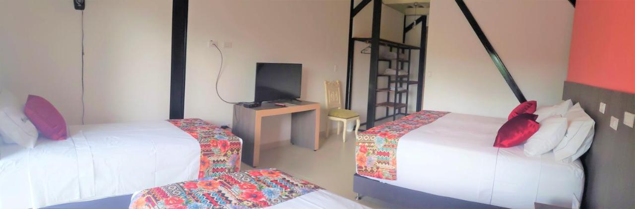 Villa Juana Hotel Cerritos 外观 照片