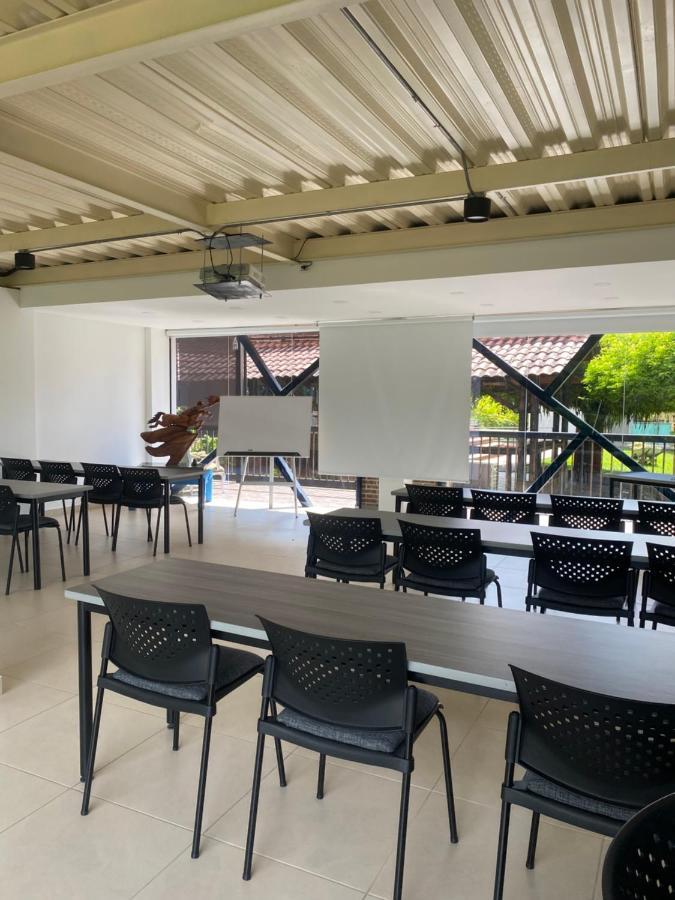 Villa Juana Hotel Cerritos 外观 照片